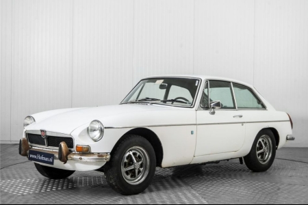 MG B GT MGBGT 1972 model, stalen dashbord, overdrive. . thumbnail 1