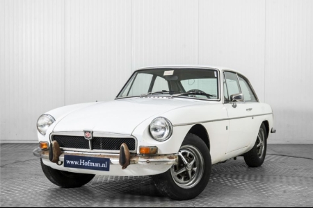 MG B GT MGBGT 1972 model, stalen dashbord, overdrive. . thumbnail 3