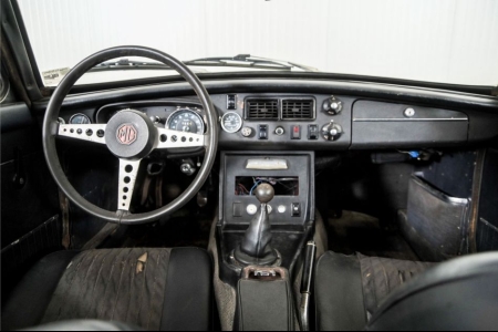 MG B GT MGBGT 1972 model, stalen dashbord, overdrive. . thumbnail 6