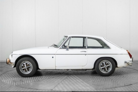 MG B GT MGBGT 1972 model, stalen dashbord, overdrive. . thumbnail 8