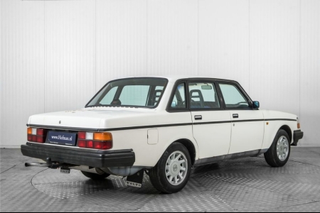 Volvo 244 2.3 GLE Overdrive thumbnail 2