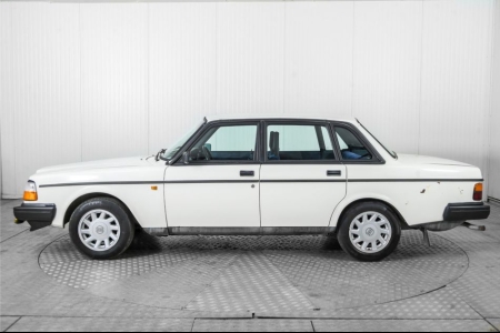 Volvo 244 2.3 GLE Overdrive thumbnail 9