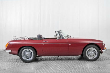 MG B 1.8 Roadster thumbnail 10