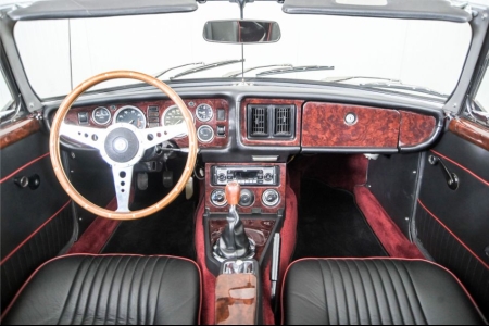 MG B 1.8 Roadster thumbnail 7