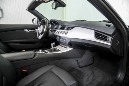 BMW Z4 Roadster sDrive23i . thumbnail 12