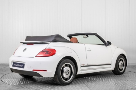 Volkswagen Beetle Cabriolet 1.2 TSI Trend BlueMotion CUP Edition thumbnail 2