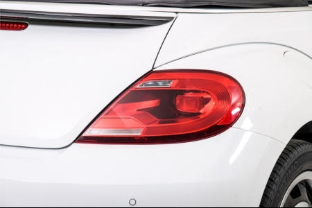 Volkswagen Beetle Cabriolet 1.2 TSI Trend BlueMotion CUP Edition thumbnail 30
