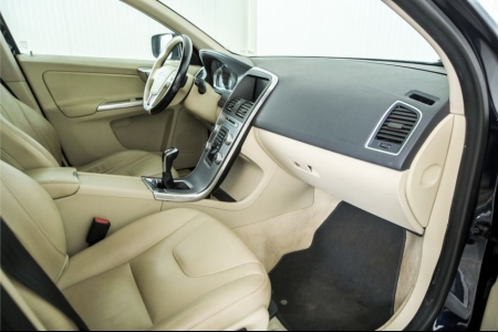 Volvo XC60 2.0 D3 handgeschakeld thumbnail 12