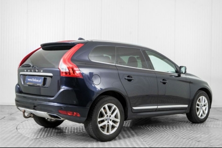 Volvo XC60 2.0 D3 handgeschakeld thumbnail 2