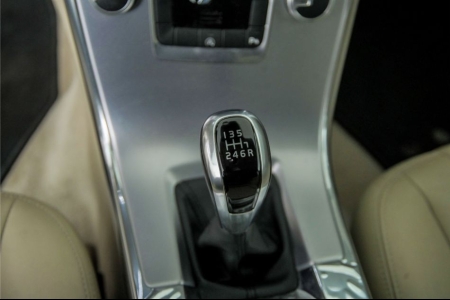 Volvo XC60 2.0 D3 handgeschakeld thumbnail 37