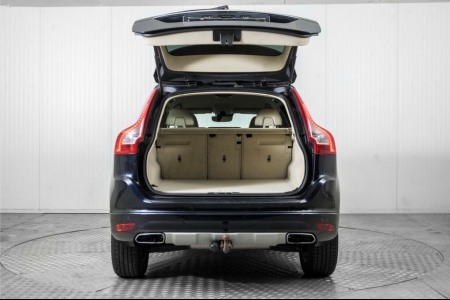 Volvo XC60 2.0 D3 handgeschakeld thumbnail 43