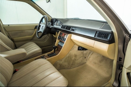 Mercedes-Benz 300TD automaat W124 300 TD thumbnail 12