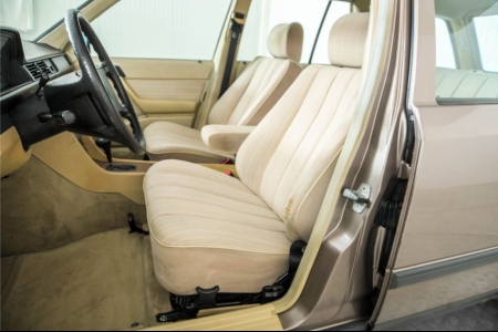 Mercedes-Benz 300TD automaat W124 300 TD thumbnail 15