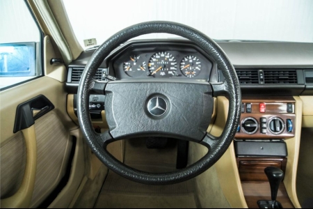Mercedes-Benz 300TD automaat W124 300 TD thumbnail 8