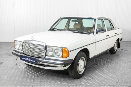 Mercedes-Benz 300d w123 300 D 5 cyl. thumbnail 17