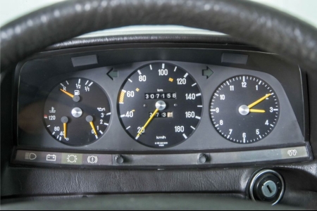 Mercedes-Benz 300d w123 300 D 5 cyl. thumbnail 19
