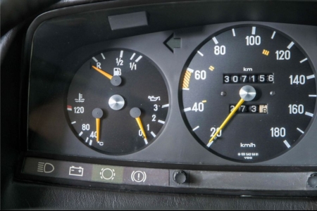 Mercedes-Benz 300d w123 300 D 5 cyl. thumbnail 20