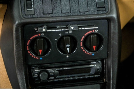 Mercedes-Benz 300d w123 300 D 5 cyl. thumbnail 24