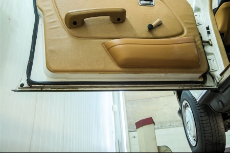 Mercedes-Benz 300d w123 300 D 5 cyl. thumbnail 43