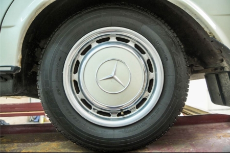Mercedes-Benz 300d w123 300 D 5 cyl. thumbnail 52