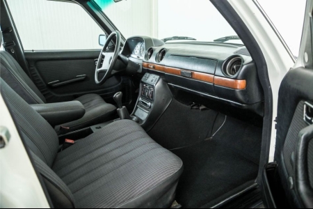Mercedes-Benz 230TE W123 5 bak thumbnail 12