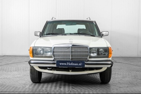 Mercedes-Benz 230TE W123 5 bak thumbnail 14