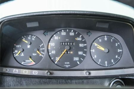 Mercedes-Benz 230TE W123 5 bak thumbnail 15