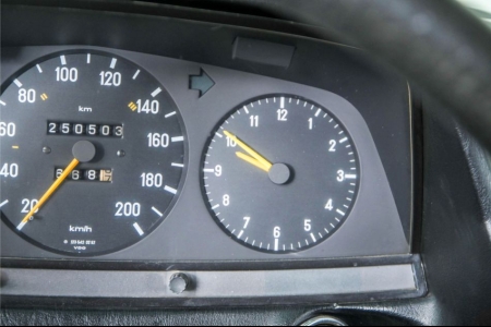 Mercedes-Benz 230TE W123 5 bak thumbnail 17