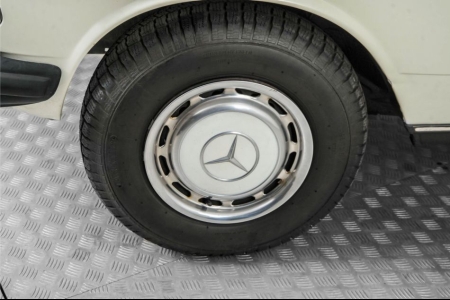 Mercedes-Benz 230TE W123 5 bak thumbnail 22