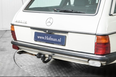 Mercedes-Benz 230TE W123 5 bak thumbnail 26