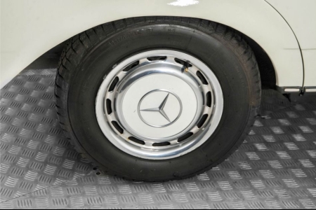 Mercedes-Benz 230TE W123 5 bak thumbnail 33