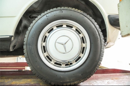 Mercedes-Benz 230TE W123 5 bak thumbnail 49