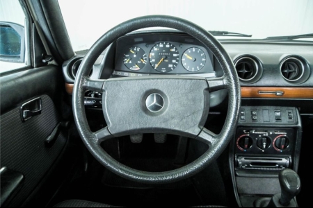 Mercedes-Benz 230TE W123 5 bak thumbnail 8