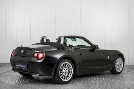 BMW Z4 Roadster 2.2i Pure thumbnail 2