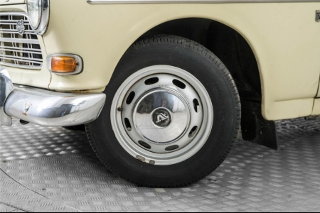 Volvo amazon station  thumbnail 4