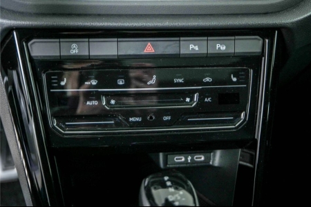 Volkswagen T-Roc 1.5 TSI R-Line Business thumbnail 35