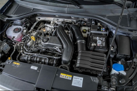 Volkswagen T-Roc 1.5 TSI R-Line Business thumbnail 42
