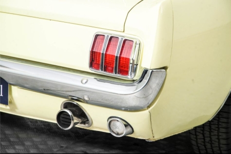 Ford Mustang V8 289 cabrio thumbnail 31