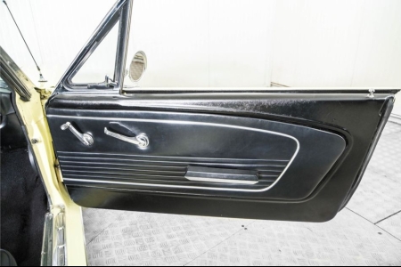 Ford Mustang V8 289 cabrio thumbnail 38