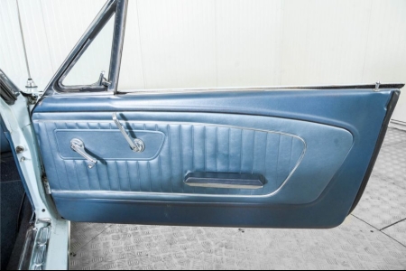 Ford Mustang V8 289 cabrio thumbnail 37