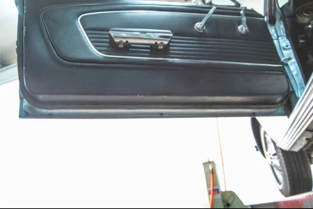 Ford Mustang Cabrio thumbnail 37