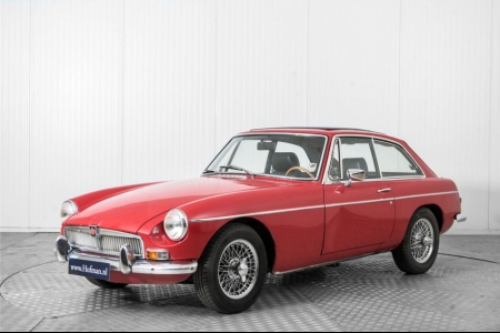 MG B 1.8 GT