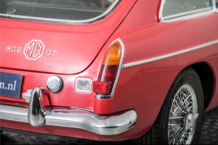MG B 1.8 GT thumbnail 30