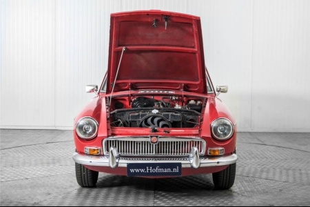 MG B 1.8 GT thumbnail 35