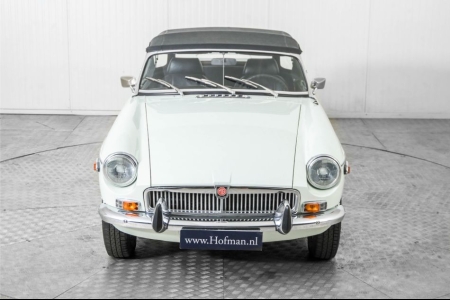 MG B 1.8 Roadster overdrive thumbnail 70