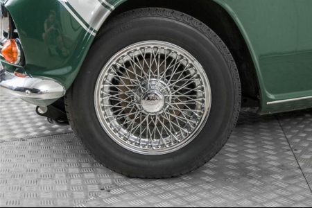 Triumph TR5 TR250 5 Speed, Surrey top thumbnail 4