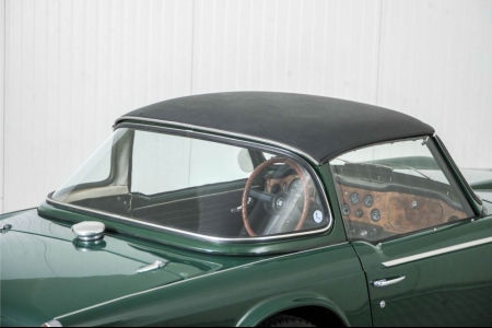 Triumph TR5 TR250 5 Speed, Surrey top thumbnail 69