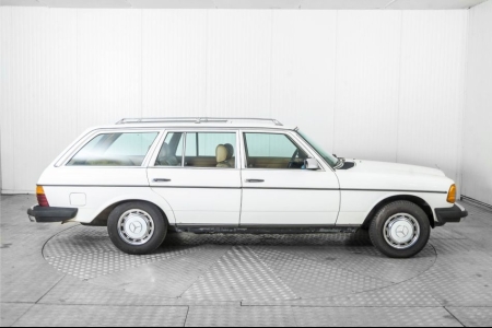 Mercedes-Benz 300TDT Turbo combi (W123)  thumbnail 10