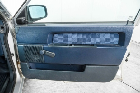Volvo 740  thumbnail 32