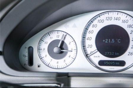 Mercedes-Benz E-Klasse Combi 320 Avantgarde 4-Matic 95000 km! thumbnail 16